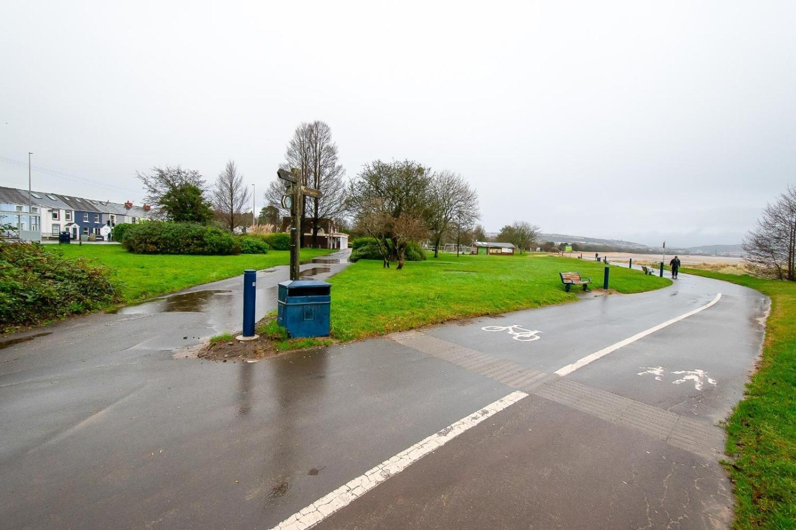 Casa One Hundred - A Beautiful 4 Bed House On The Beach Front Swansea Buitenkant foto
