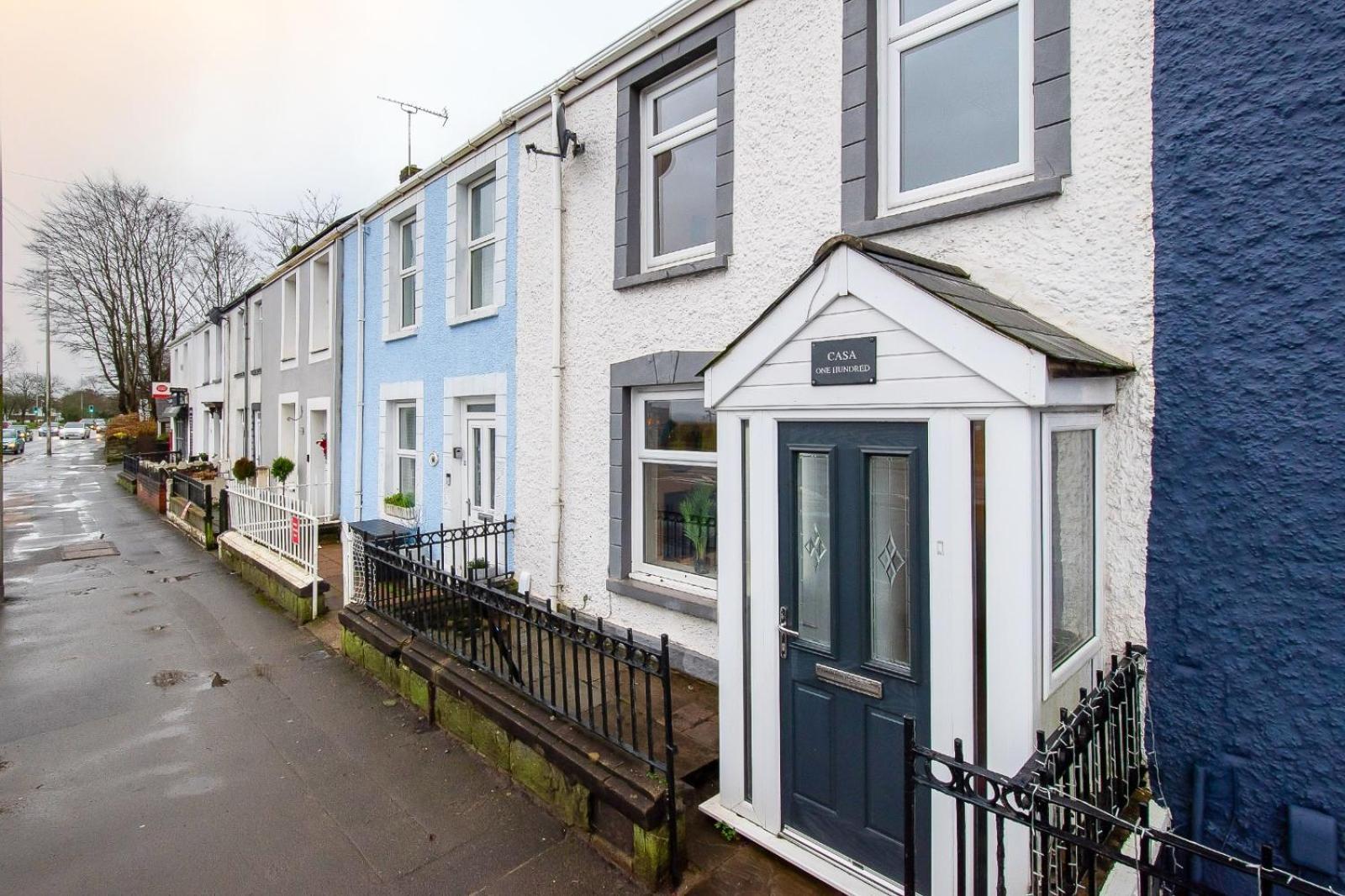Casa One Hundred - A Beautiful 4 Bed House On The Beach Front Swansea Buitenkant foto
