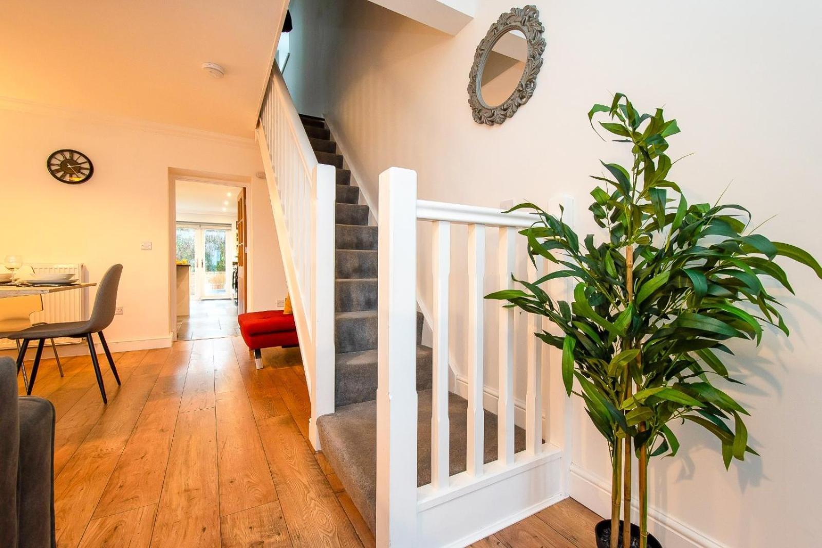 Casa One Hundred - A Beautiful 4 Bed House On The Beach Front Swansea Buitenkant foto