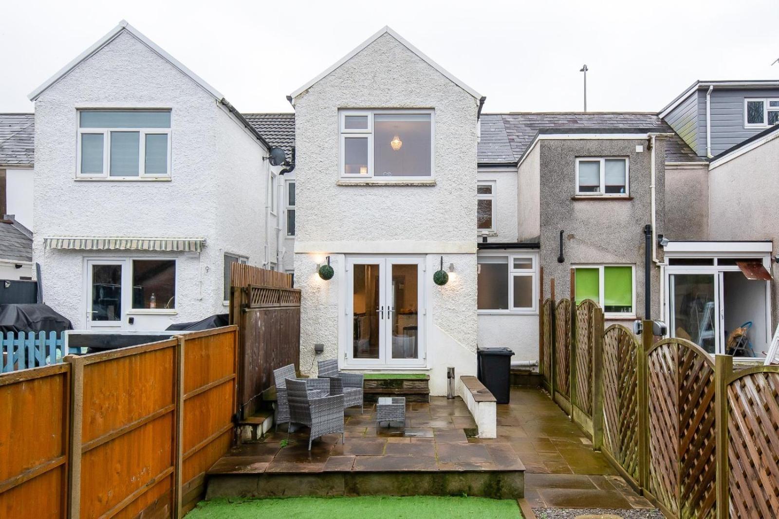 Casa One Hundred - A Beautiful 4 Bed House On The Beach Front Swansea Buitenkant foto